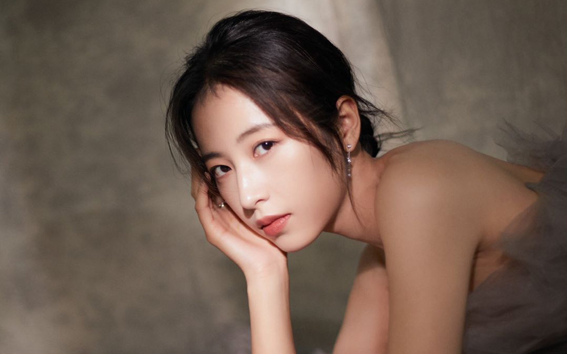 意甲球员在高压比赛中的情绪波动与表现关系研究