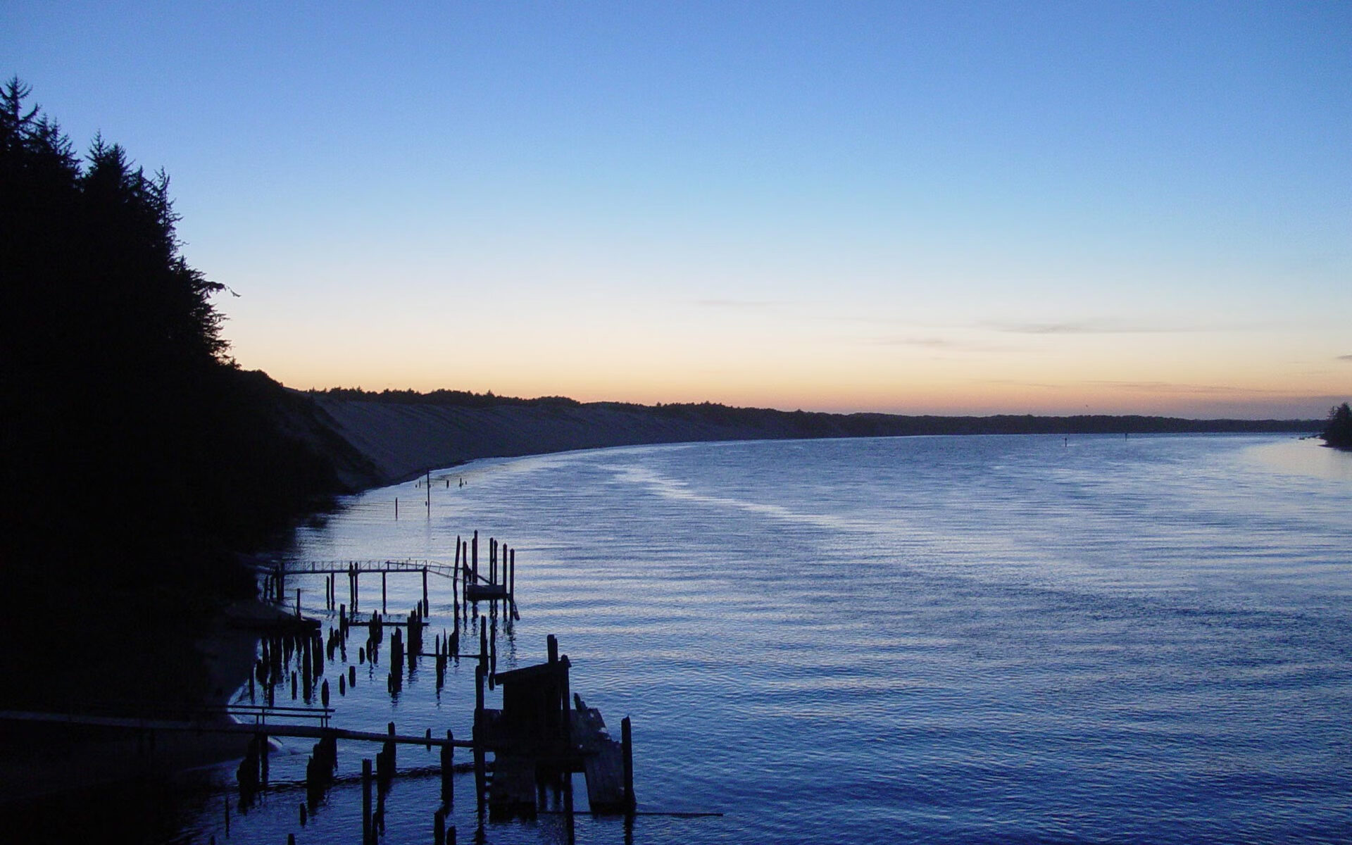 拉齐奥建立中场屏障控制比赛节奏,拉齐奥的主场