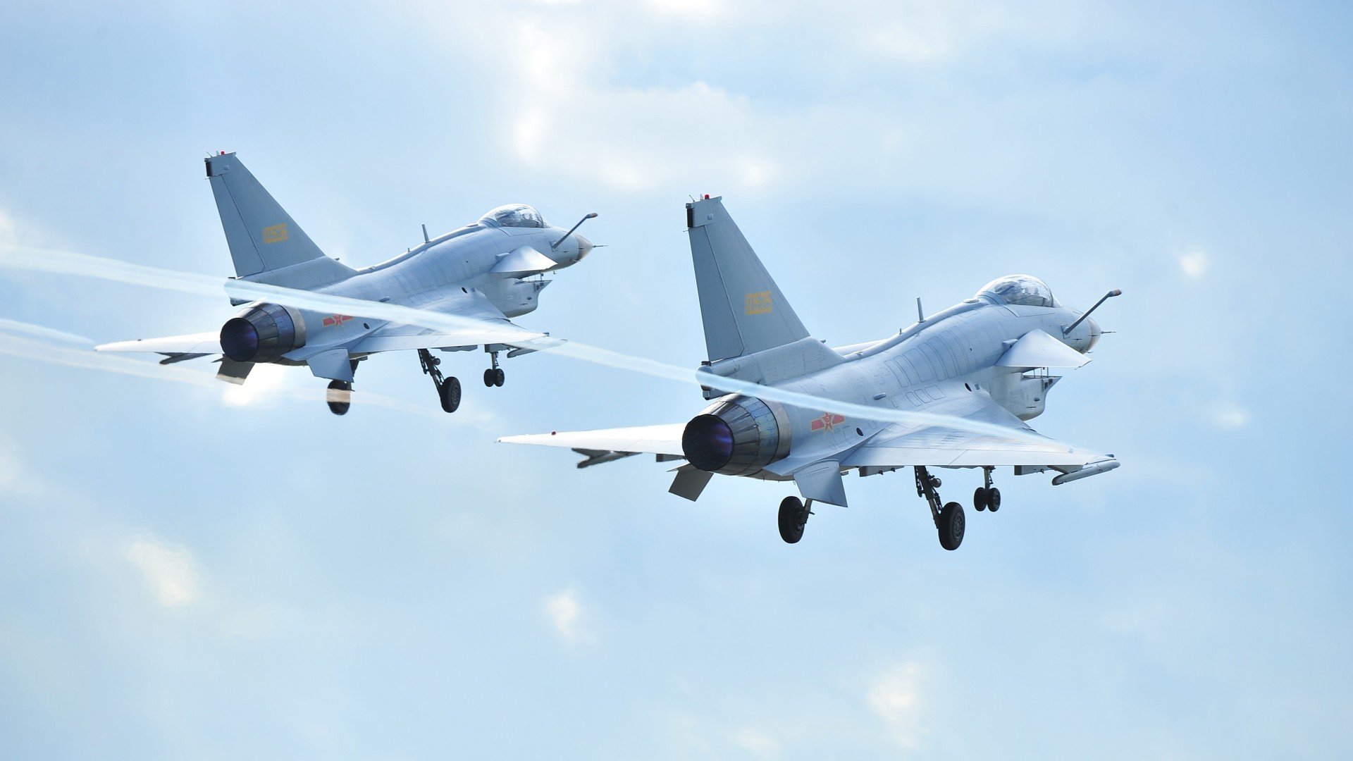 开云体育登录入口-Kobayashi 冷静应对比赛压力